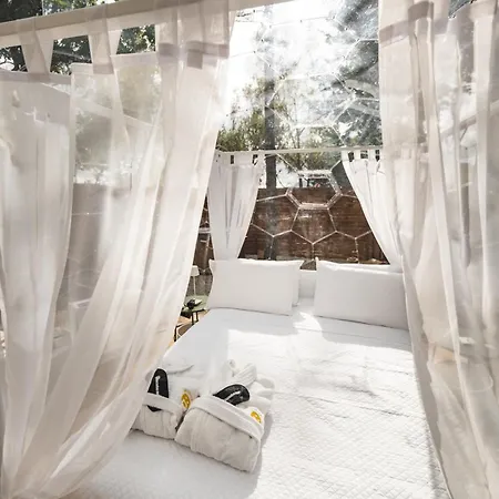 Berenice Glamping ラグジュアリーテント Salitto